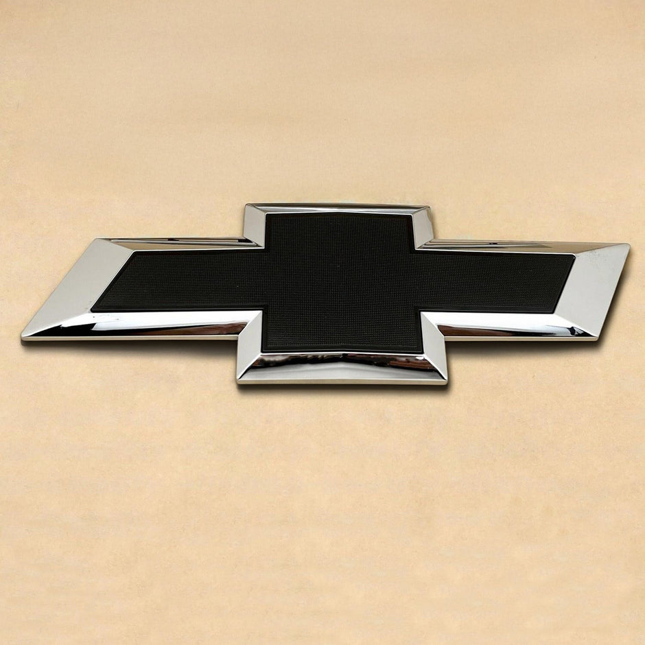 Front Grille Bowtie Emblem for 2022-2026 Chevrolet Silverado 1500 (Chrome / Gloss Black) 1pack
