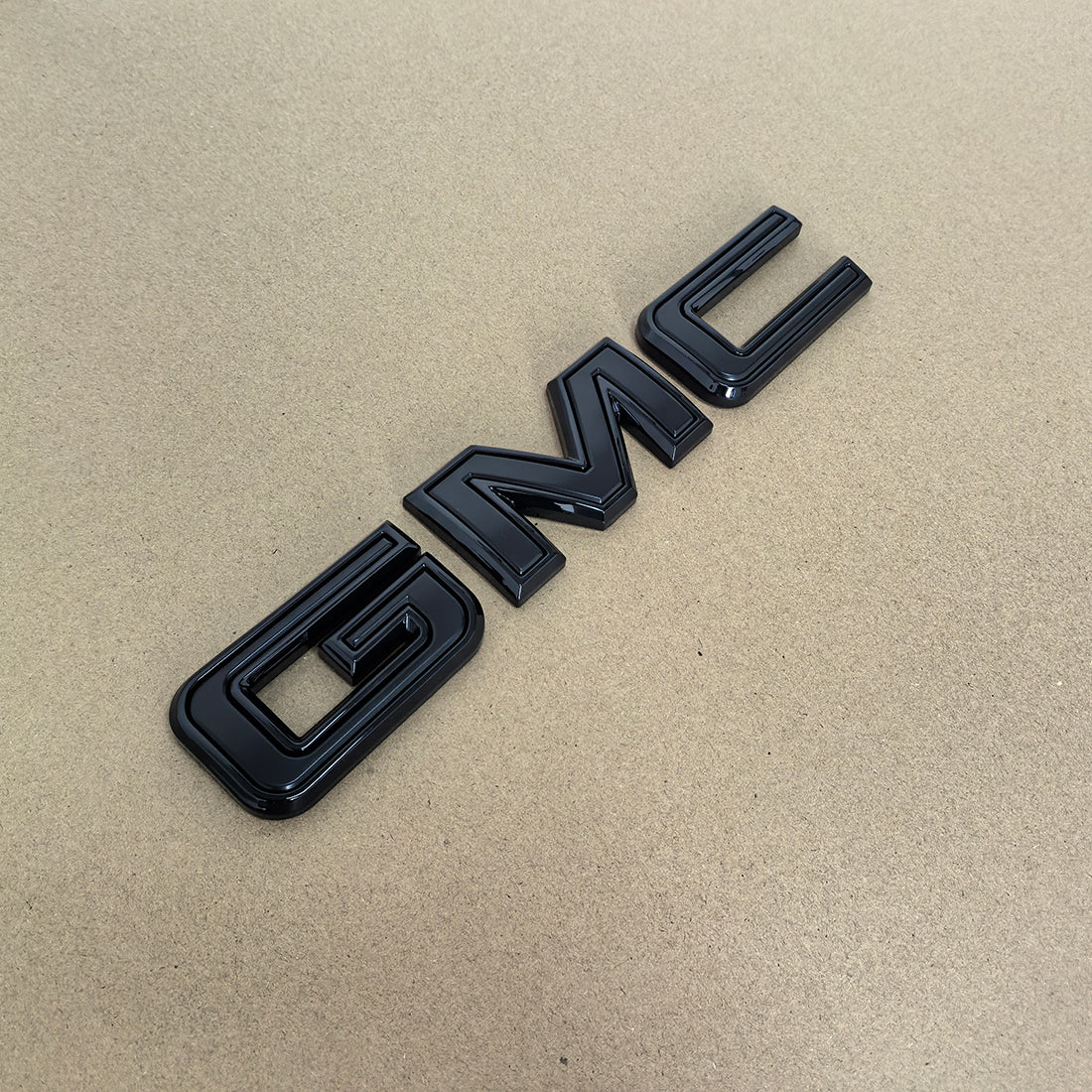 Tailgate GMC Emblem Badge for 2021–2024 Yukon(XL) 2020+ Acadia Terrain (Chrome / Matte / Gloss Black) 1-pack