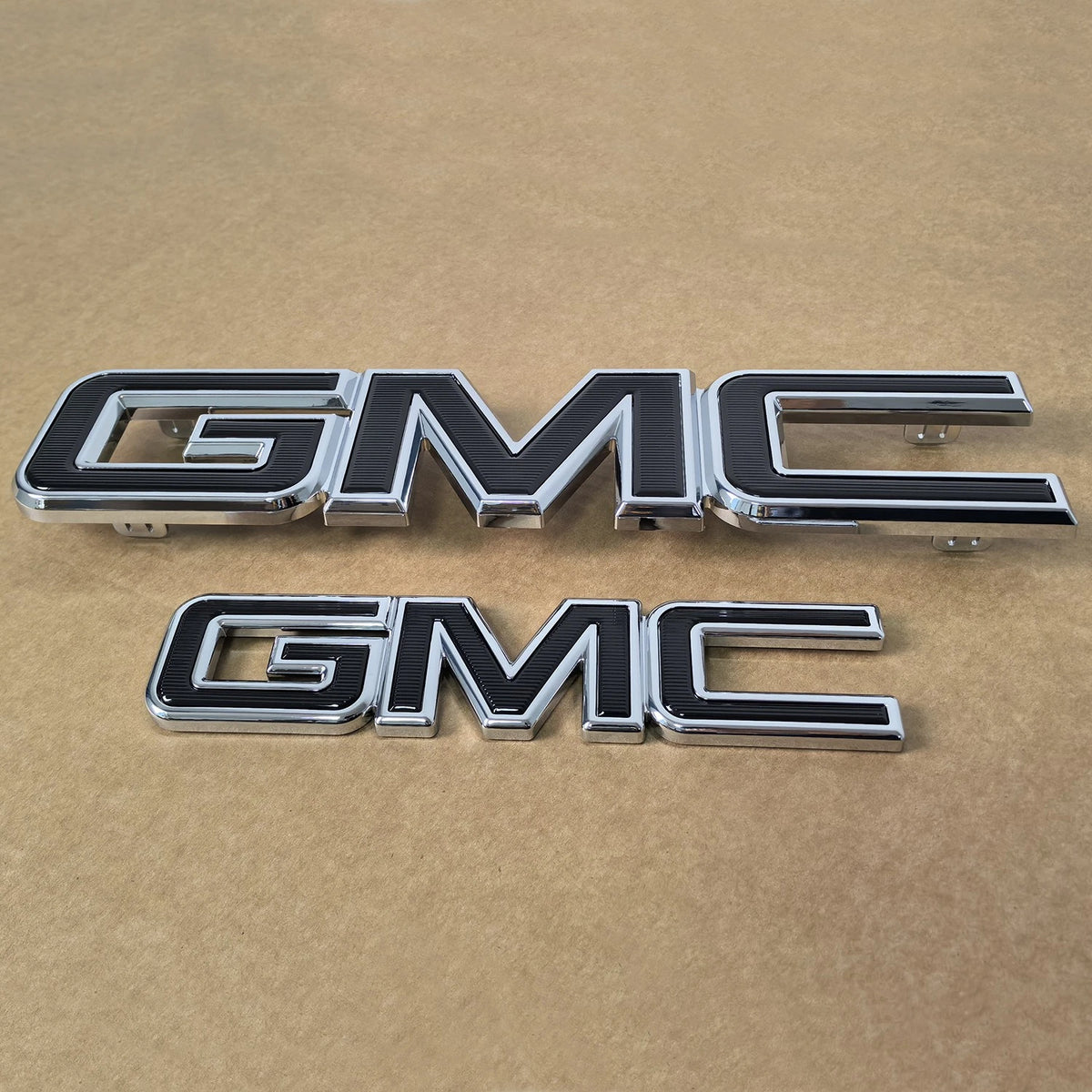 Front & Rear Emblem Set for 2015–20 GMC Yukon (XL) Canyon 2017–19 Acadia