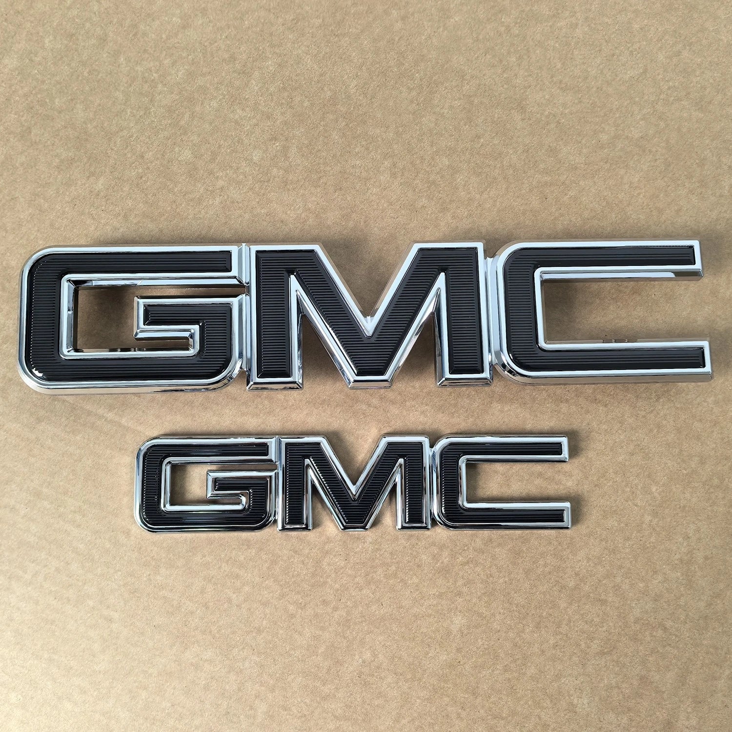 Front & Rear Emblem Set for 2015–20 GMC Yukon (XL) Canyon 2017–19 Acadia