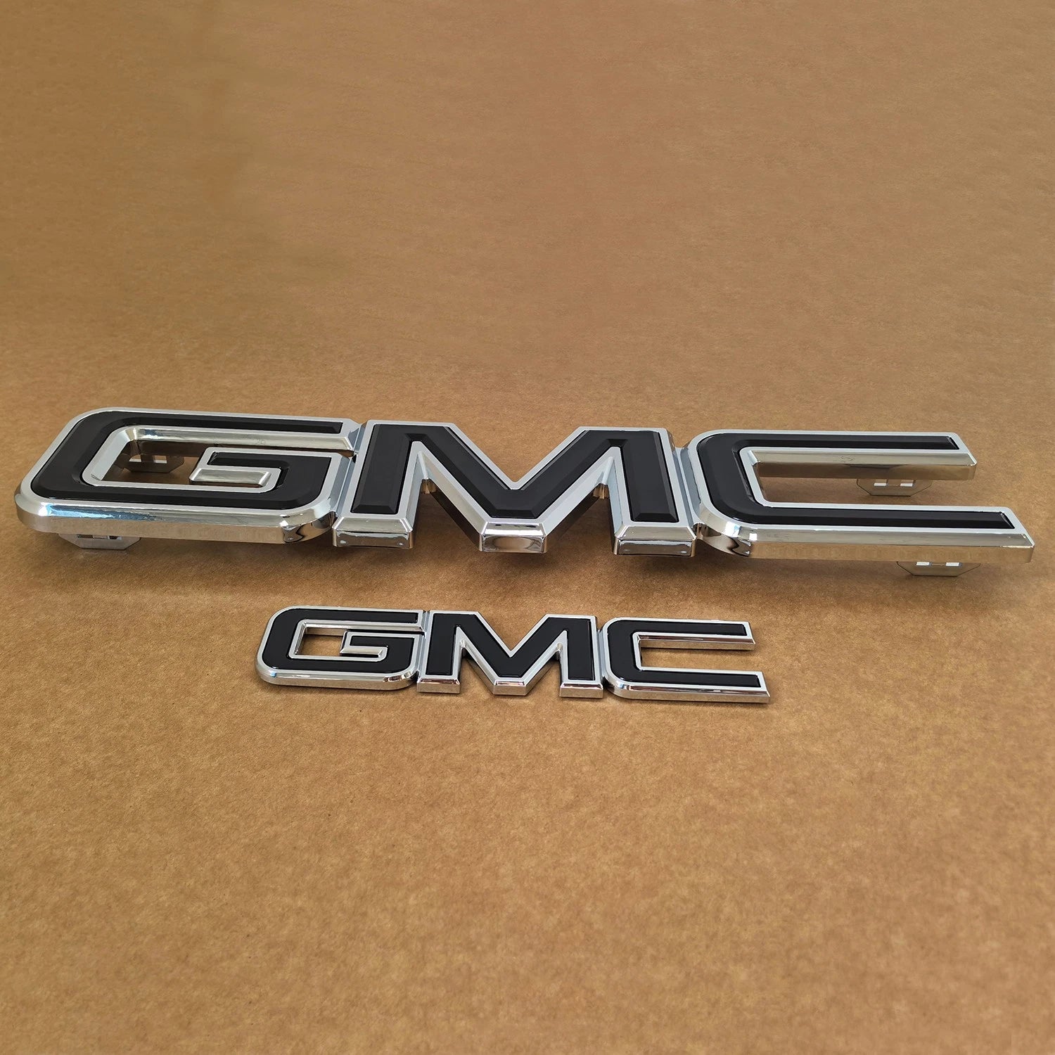 Grille & Tailgate Emblem Set for 2007–2013 GMC Sierra 1500 2500HD 3500HD