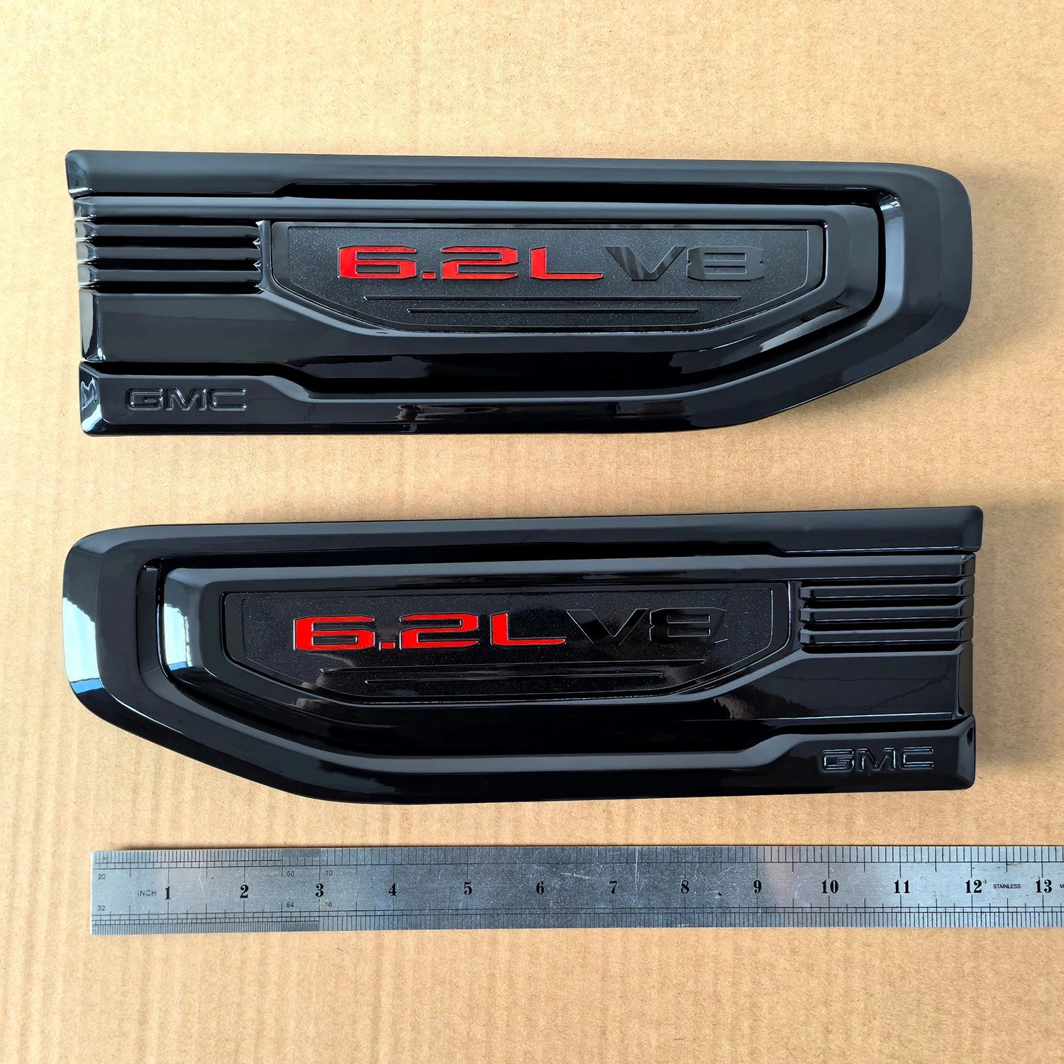 6.2L V8 Fender Vent Emblem Set for 2019-2026 GMC Sierra 1500 86532094 (Black / Red)