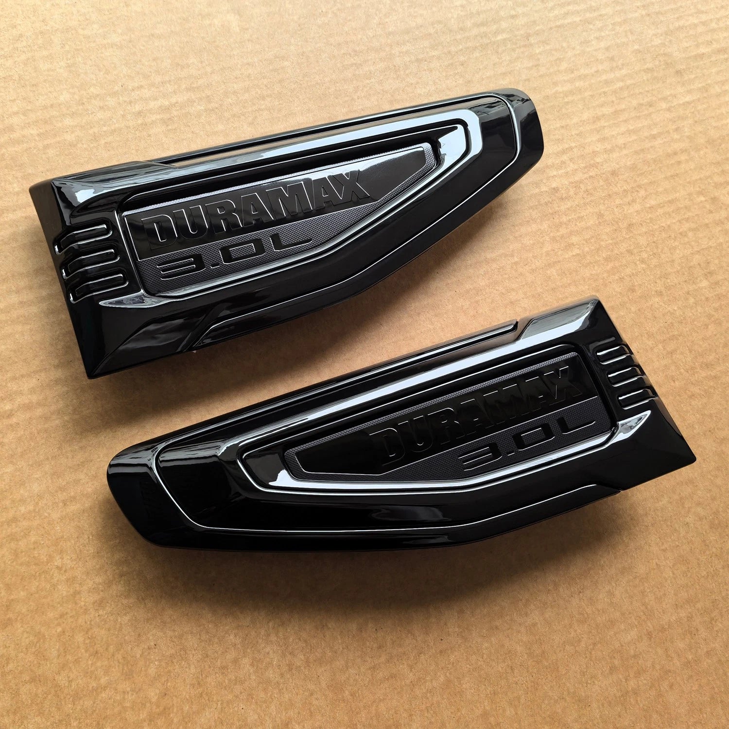 Duramax 3.0L Fender Vent Emblems for 2025–2026 GMC Yukon / Yukon XL Black/Red