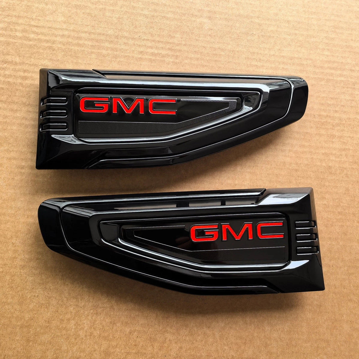 Fender Vent Emblems for 2025–2026 GMC Yukon (XL) Denali Side Badge Set